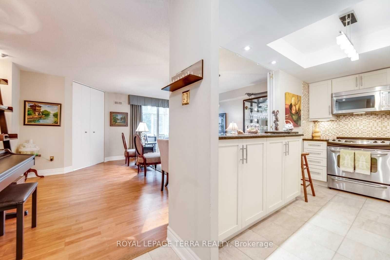 Photo 11 of Unit 201, 300 Webb Drive, Mississauga, City Centre — HOMEH