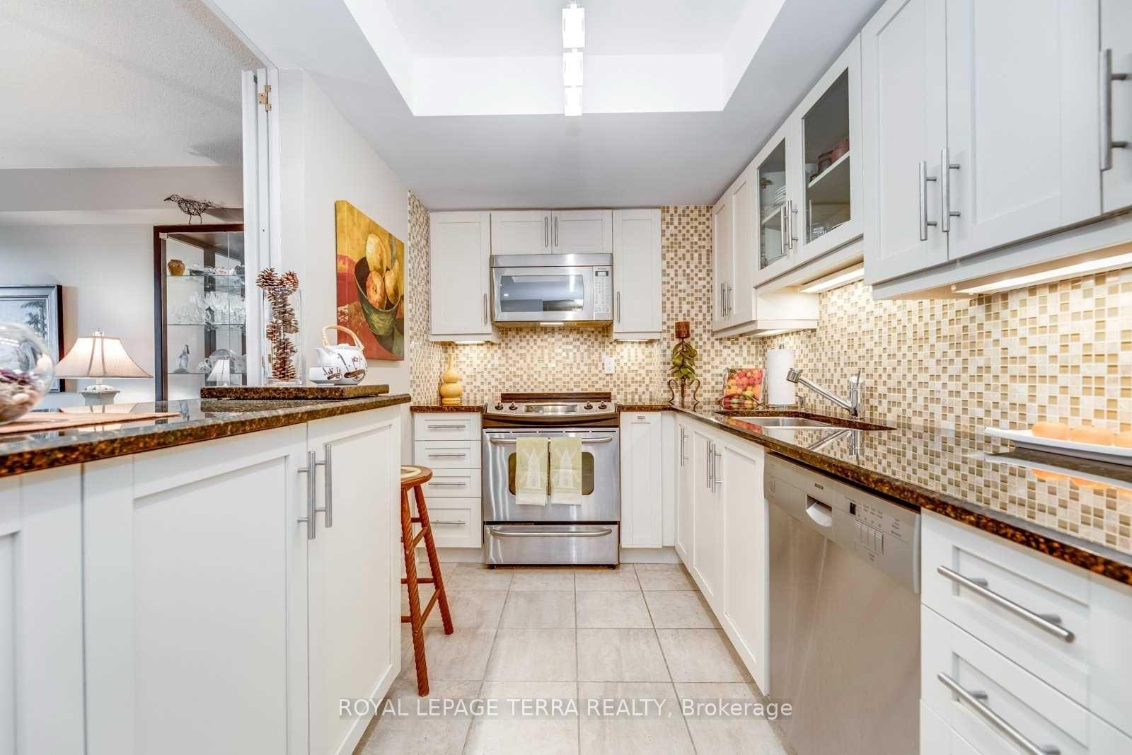Photo 12 of Unit 201, 300 Webb Drive, Mississauga, City Centre — HOMEH