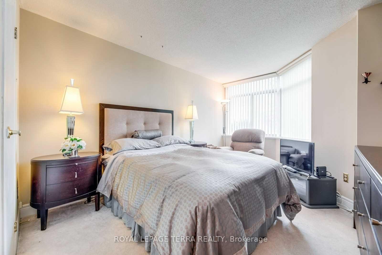 Photo 15 of Unit 201, 300 Webb Drive, Mississauga, City Centre — HOMEH
