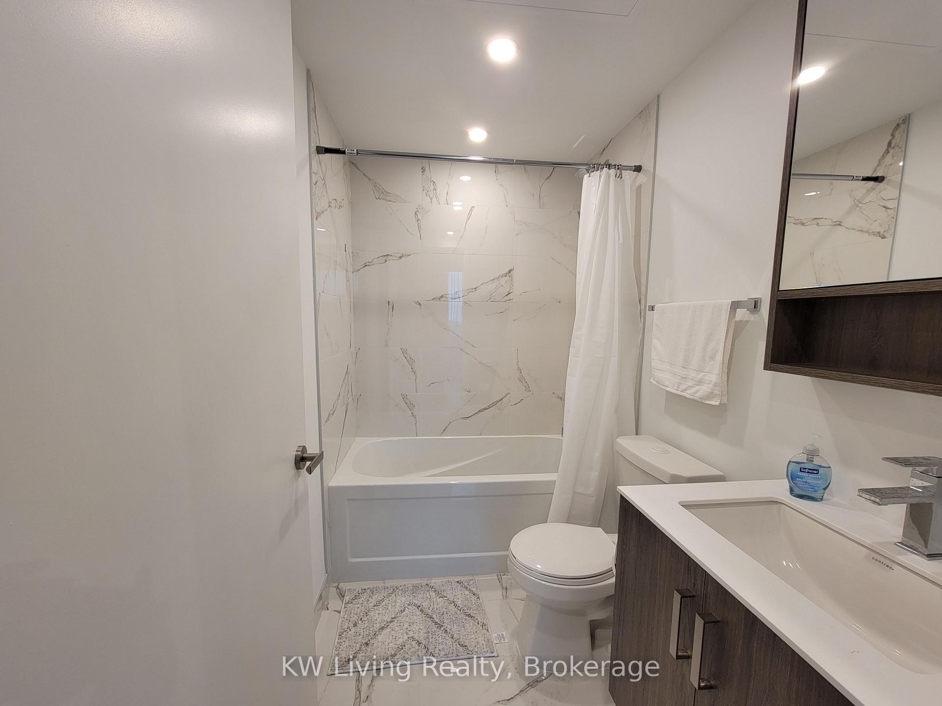 Photo 11 of Unit 5609, 88 Queen Street E, Toronto, Church-Yonge Corridor — HOMEH