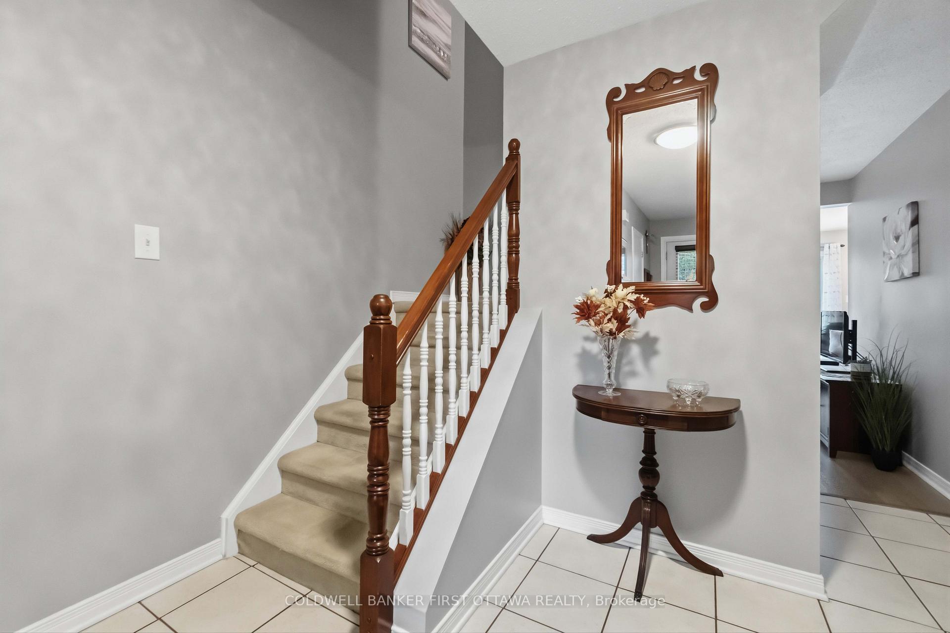 Photo 3 of 593 Canotia Place, Ottawa, Fallingbrook/Pineridge — HOMEH