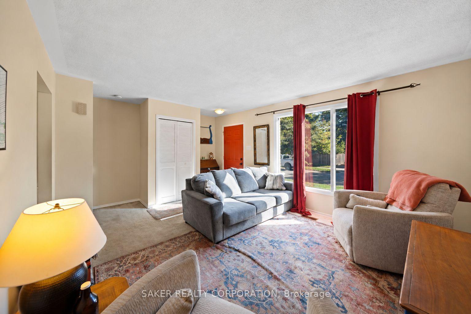 Photo 5 of 72 Inverary Road, London, North I — HOMEH