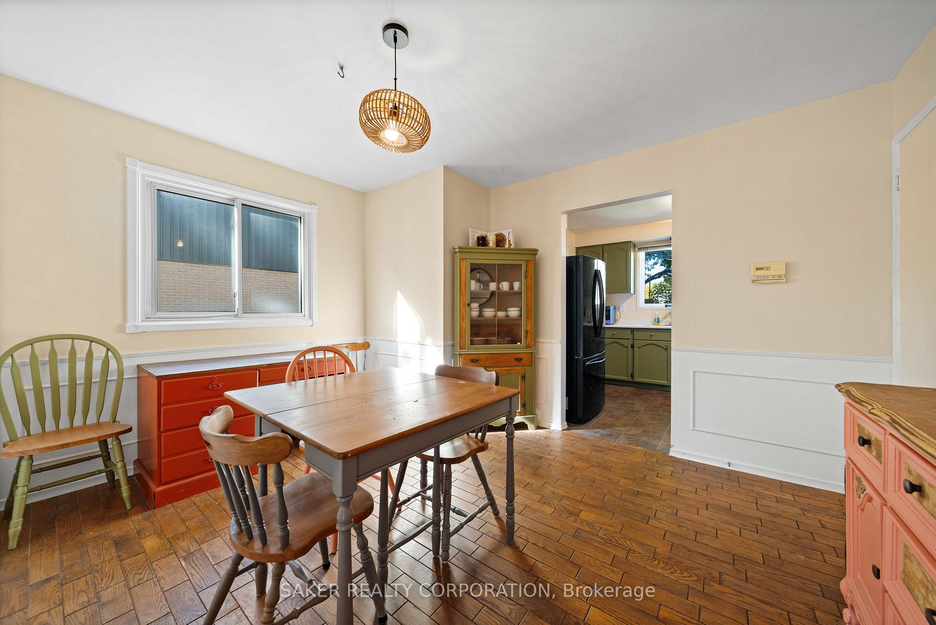 Photo 6 of 72 Inverary Road, London, North I — HOMEH