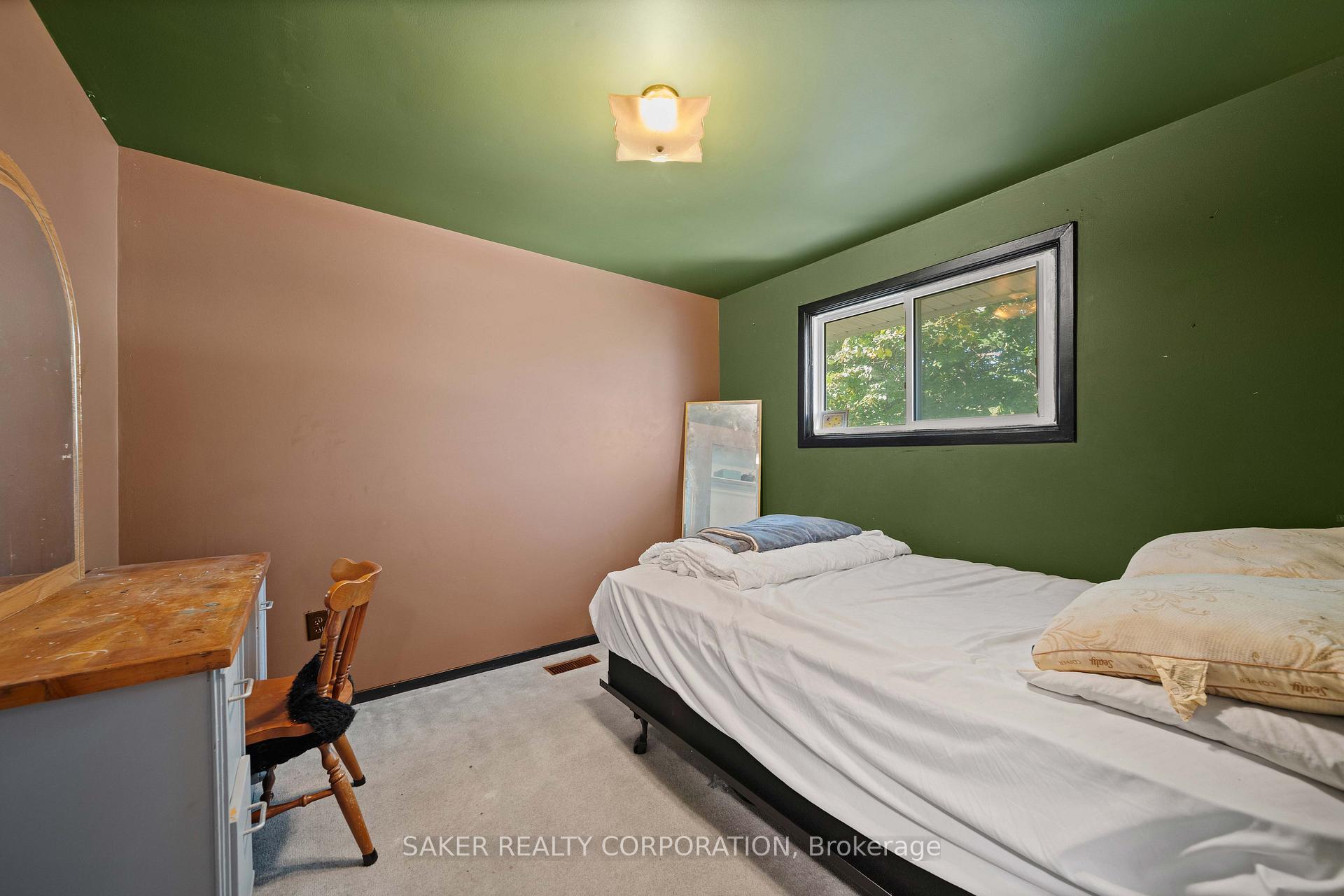 Photo 14 of 72 Inverary Road, London, North I — HOMEH