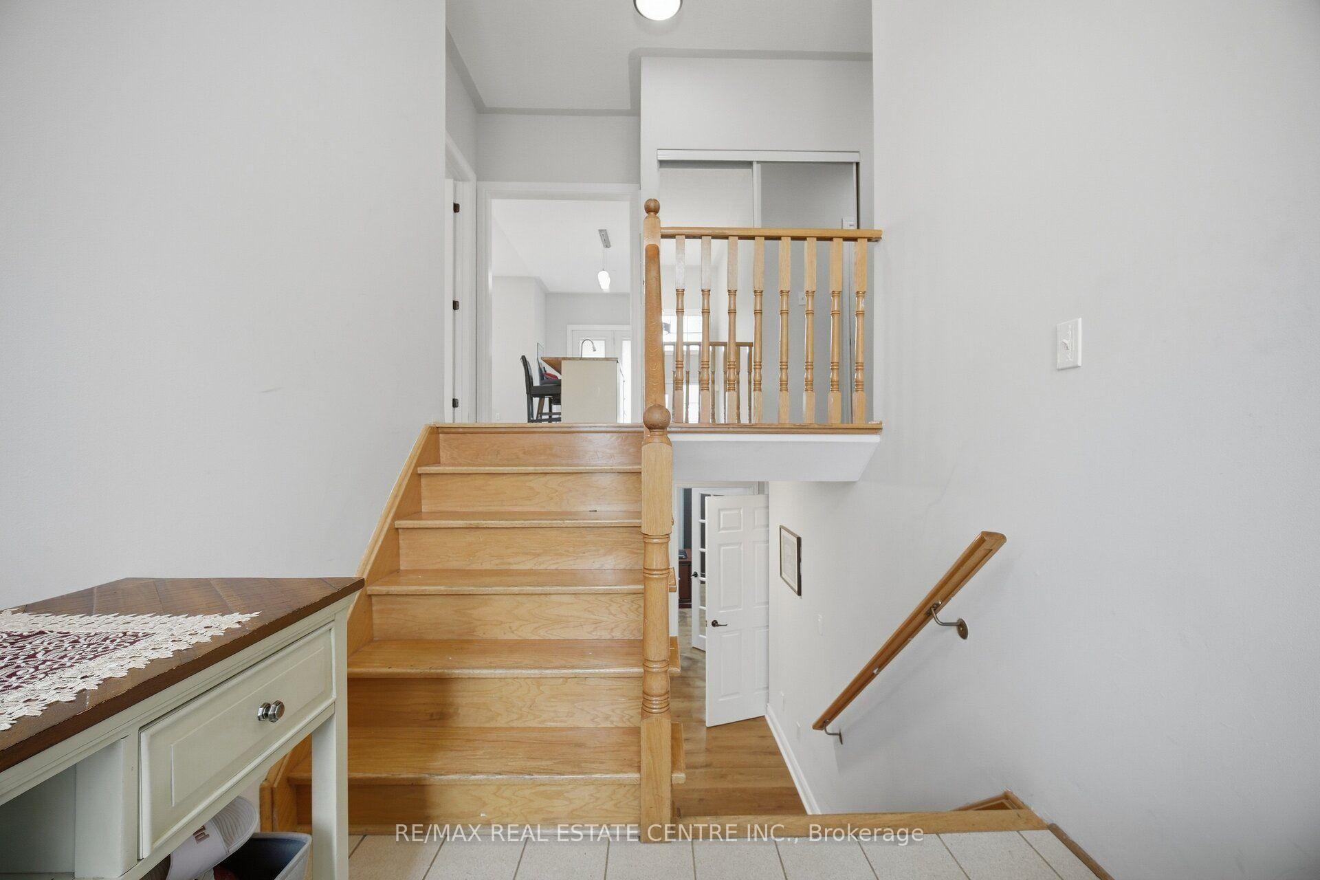 Photo 8 of 19 Amberdale Court, Caledon, Rural Caledon — HOMEH