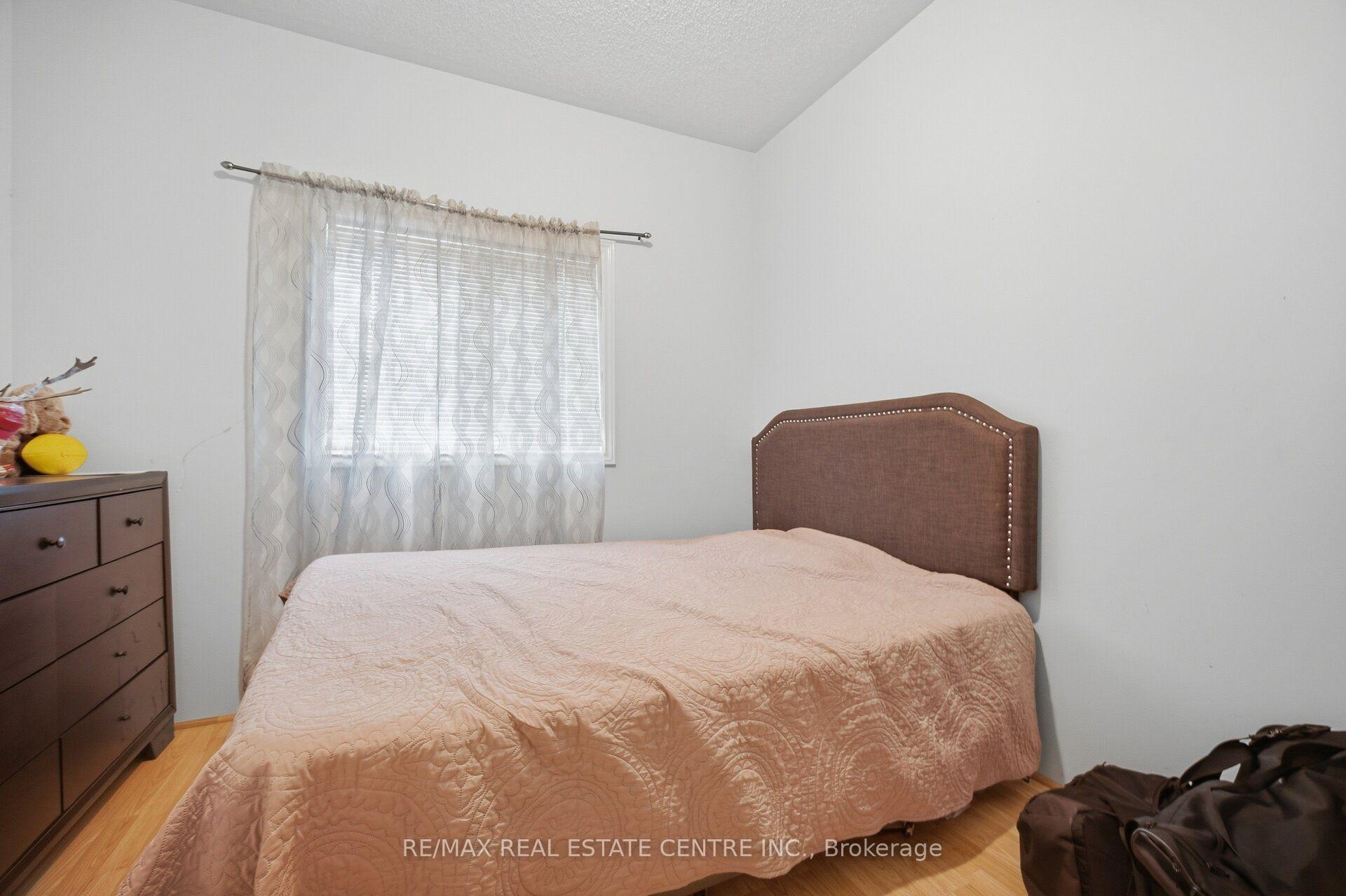 Photo 20 of 19 Amberdale Court, Caledon, Rural Caledon — HOMEH