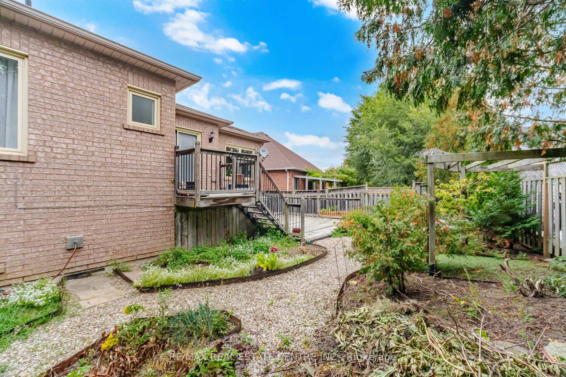 Photo 35 of 19 Amberdale Court, Caledon, Rural Caledon — HOMEH