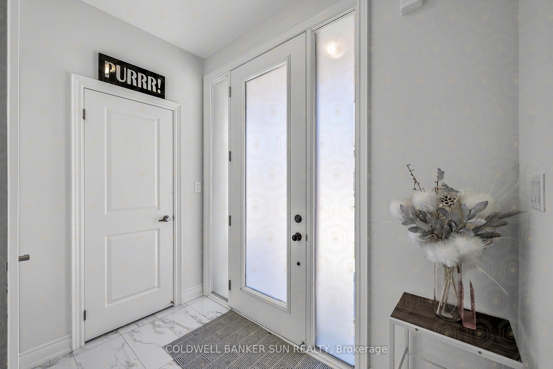 Photo 5 of 1059 Pisces Trail, Pickering, Rural Pickering — HOMEH