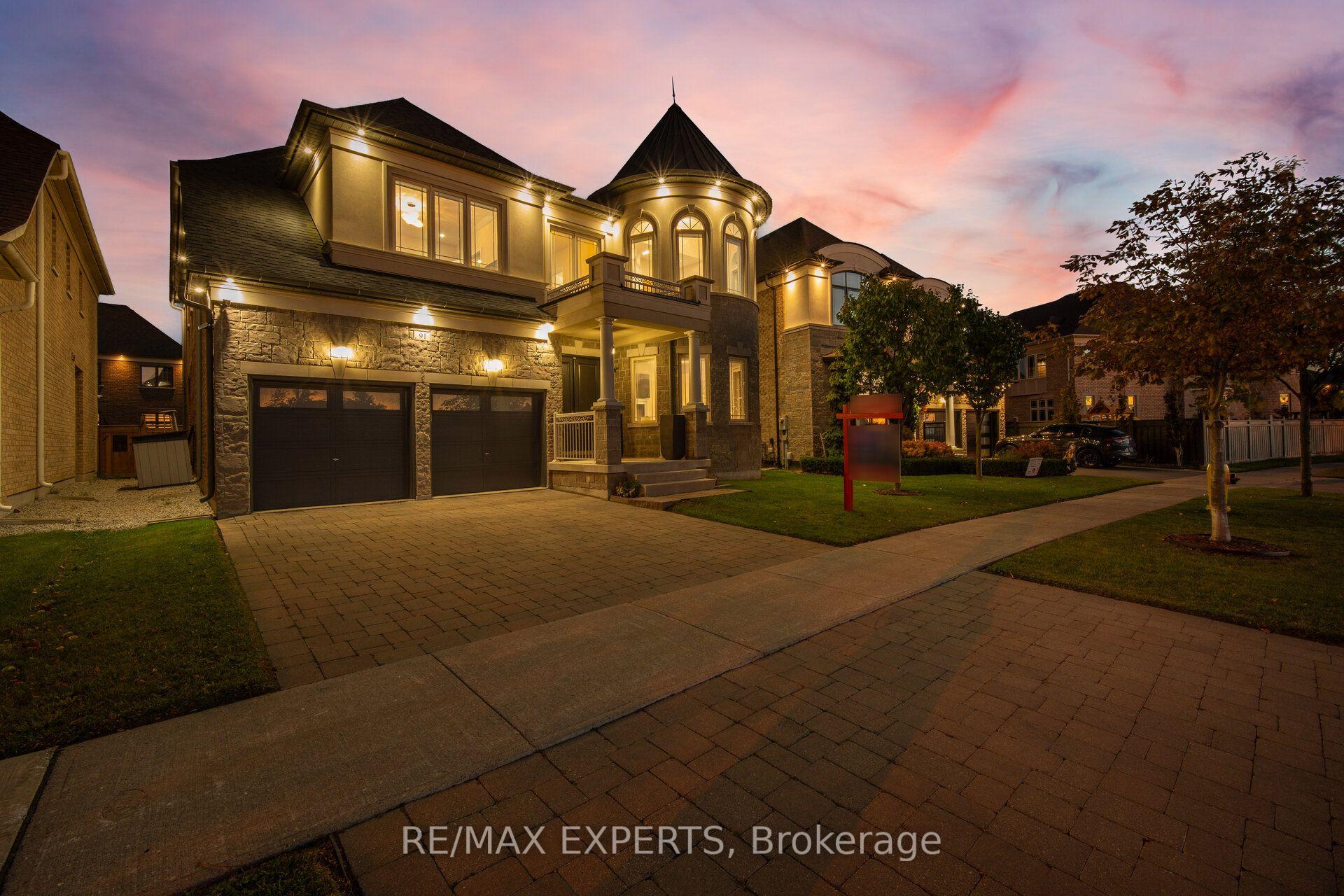 Photo 2 of 91 Woodgate Pines Drive, Vaughan, Kleinburg — HOMEH