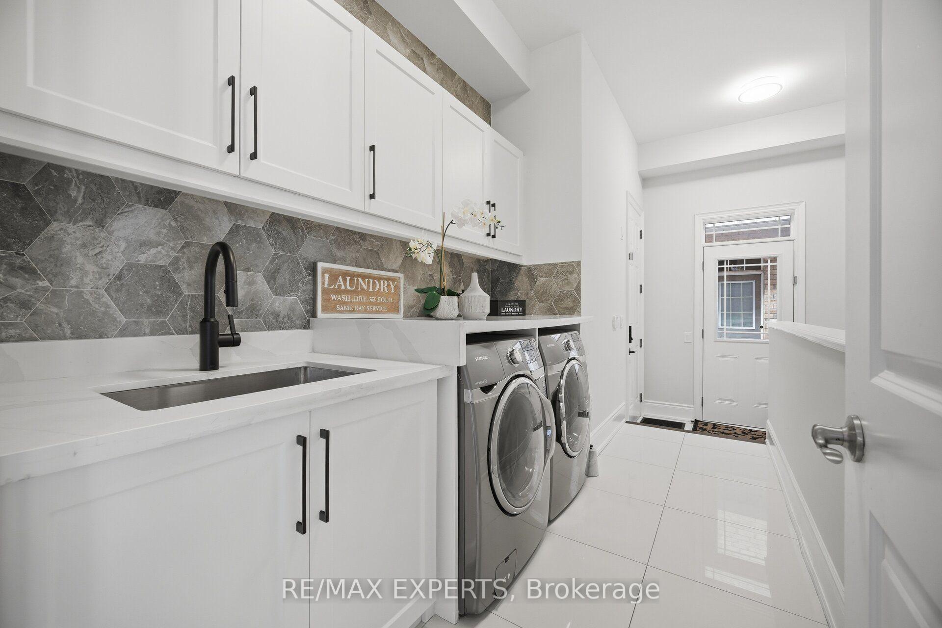 Photo 26 of 91 Woodgate Pines Drive, Vaughan, Kleinburg — HOMEH