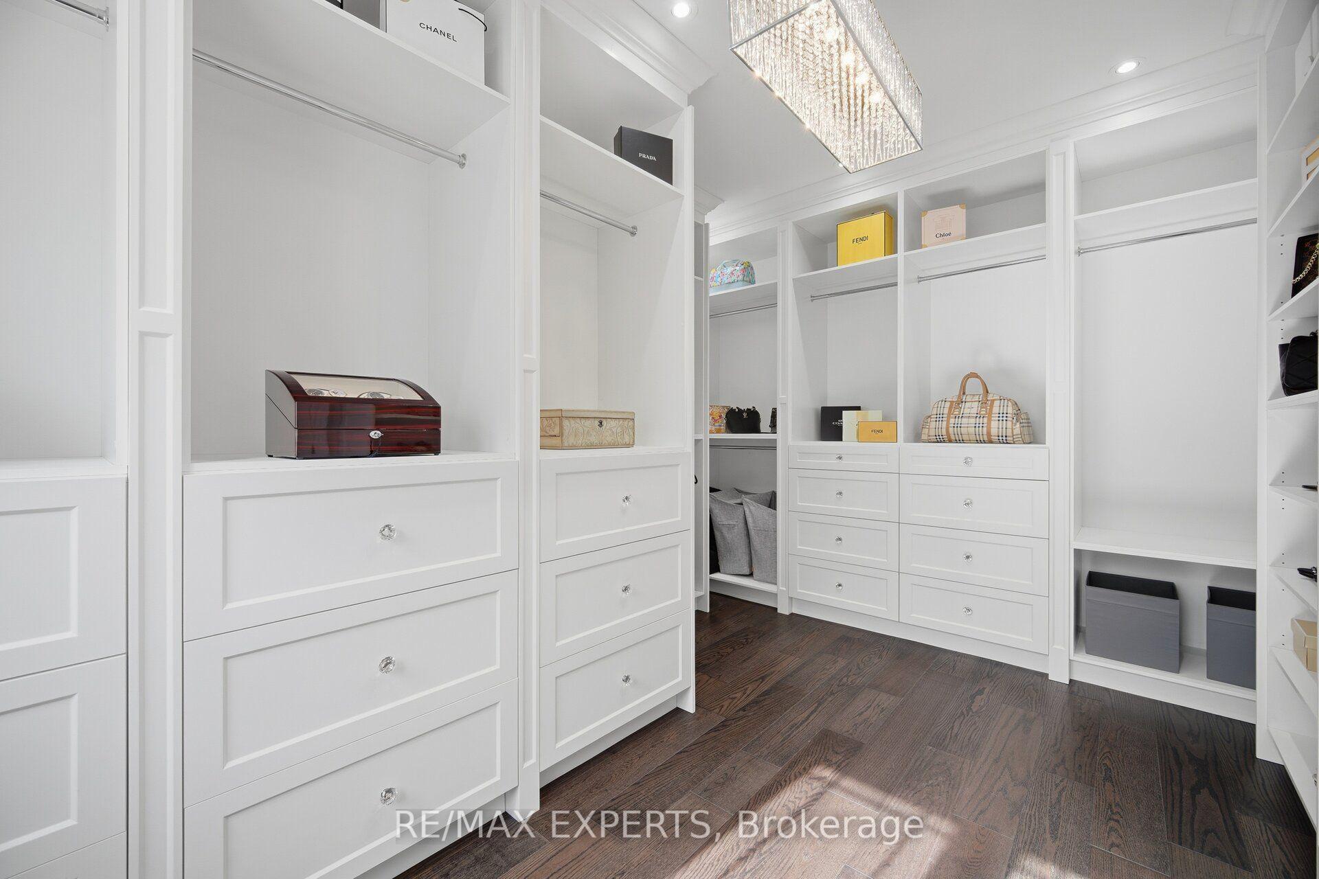 Photo 32 of 91 Woodgate Pines Drive, Vaughan, Kleinburg — HOMEH