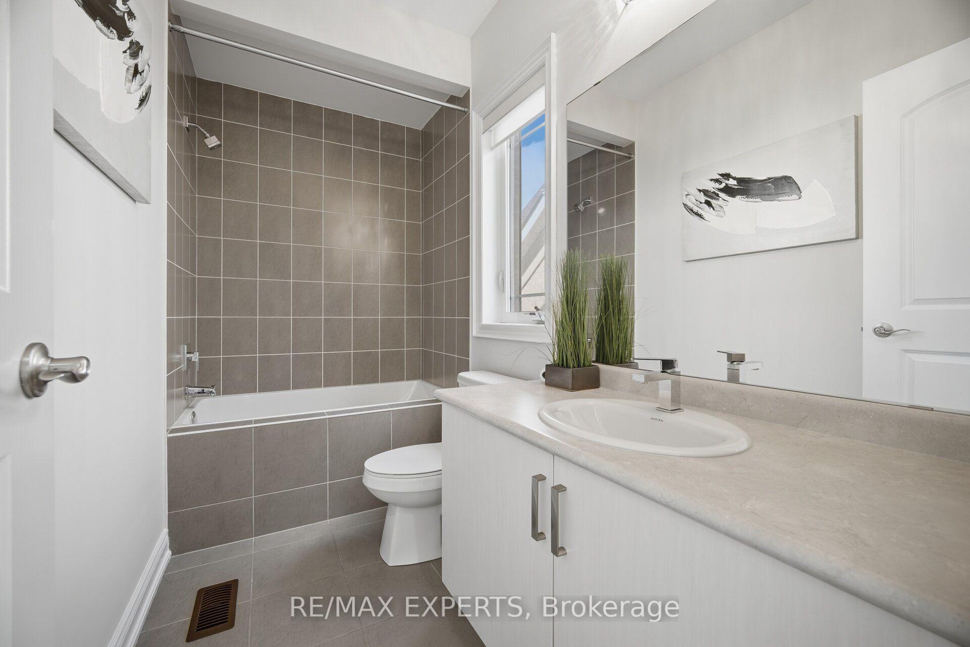 Photo 34 of 91 Woodgate Pines Drive, Vaughan, Kleinburg — HOMEH