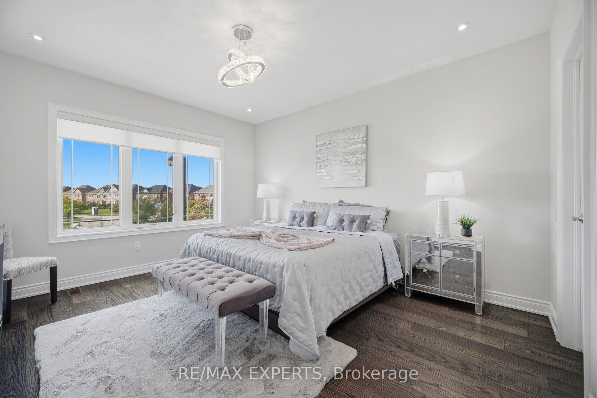 Photo 35 of 91 Woodgate Pines Drive, Vaughan, Kleinburg — HOMEH