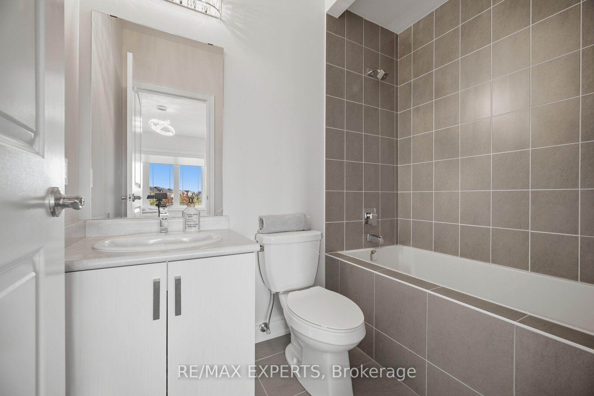 Photo 36 of 91 Woodgate Pines Drive, Vaughan, Kleinburg — HOMEH