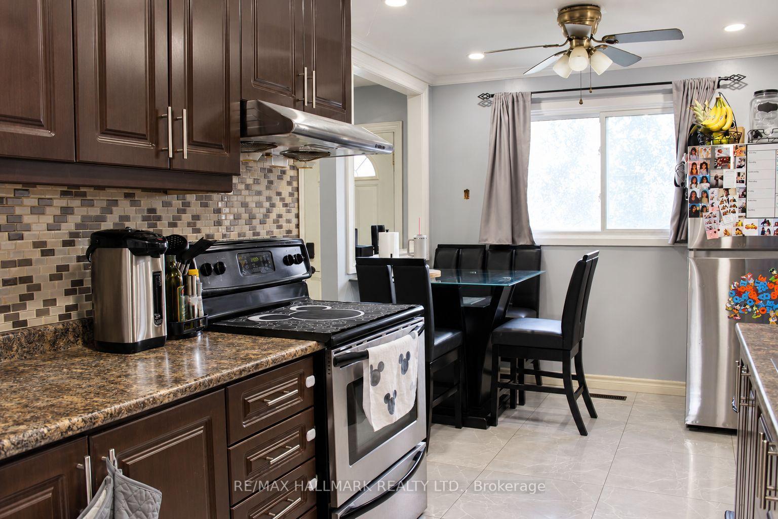 Photo 5 of Unit 98, 81 Hansen Road N, Brampton, Madoc — HOMEH