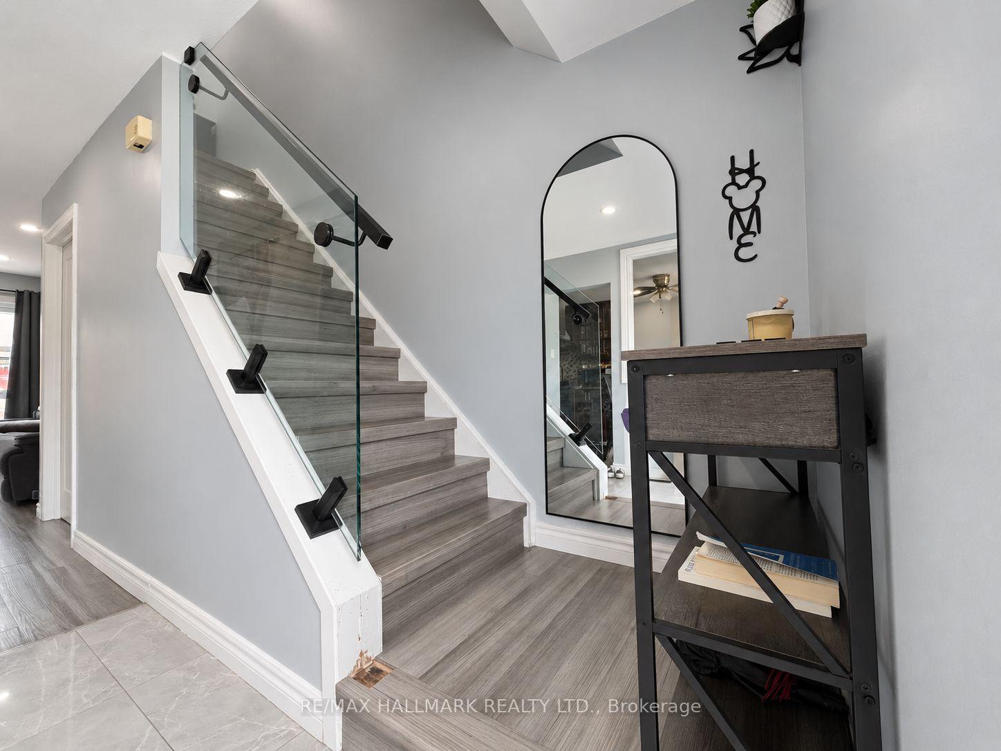 Photo 6 of Unit 98, 81 Hansen Road N, Brampton, Madoc — HOMEH