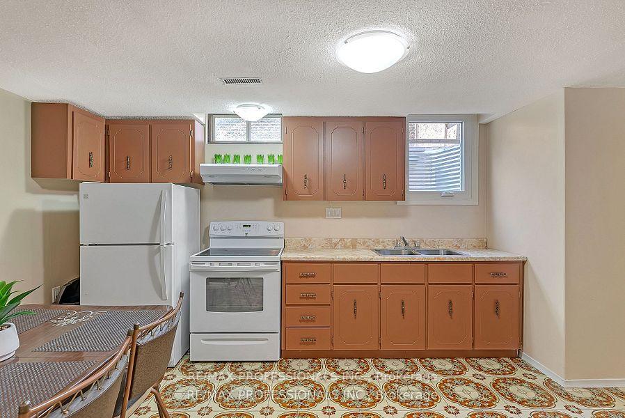 Photo 7 of Unit Lower, 124 Panter Crescent, Ajax, South West — HOMEH