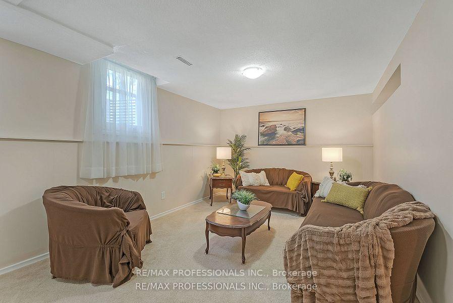 Photo 12 of Unit Lower, 124 Panter Crescent, Ajax, South West — HOMEH