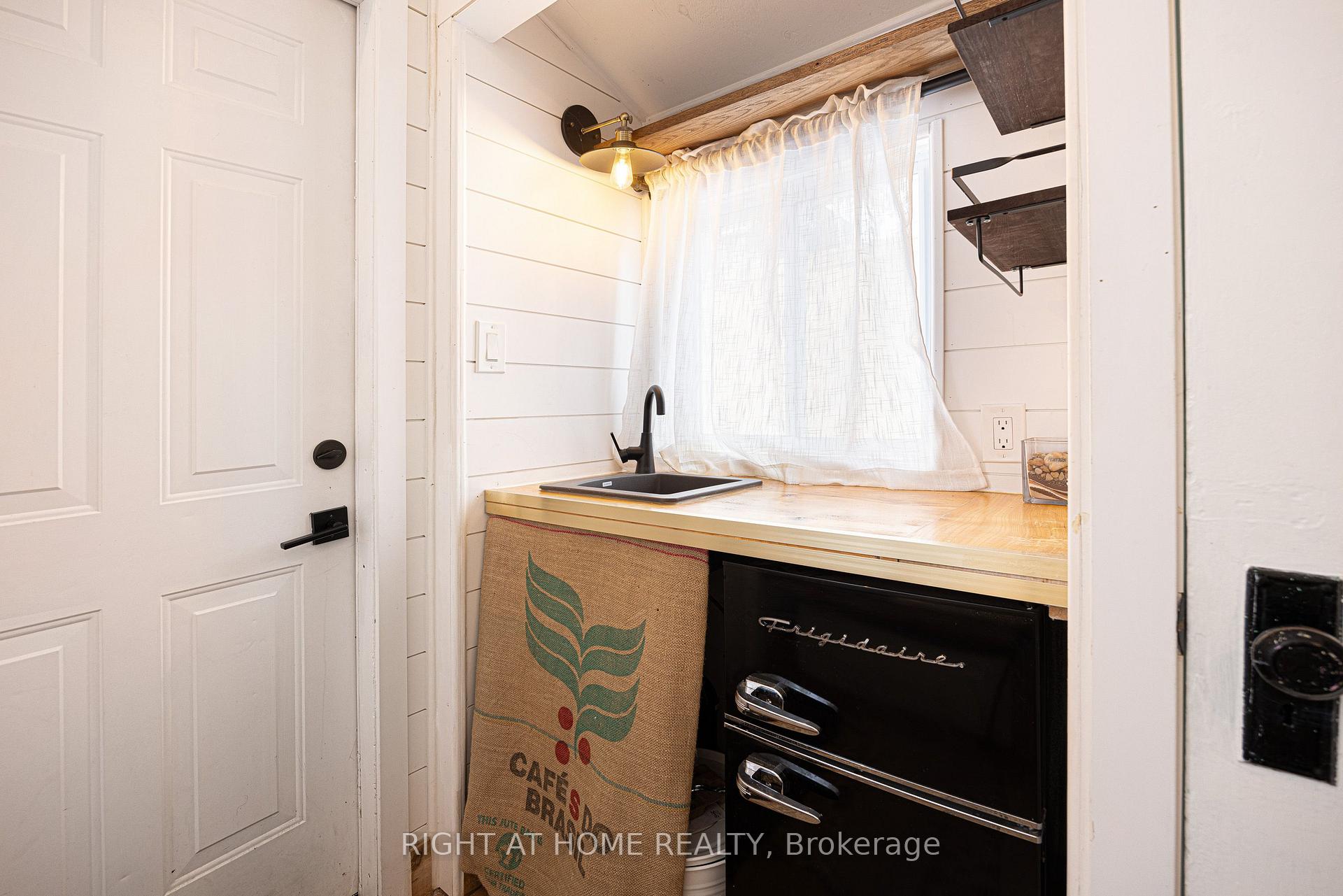 Photo 42 of 725 Indian Road, Toronto, High Park North — HOMEH