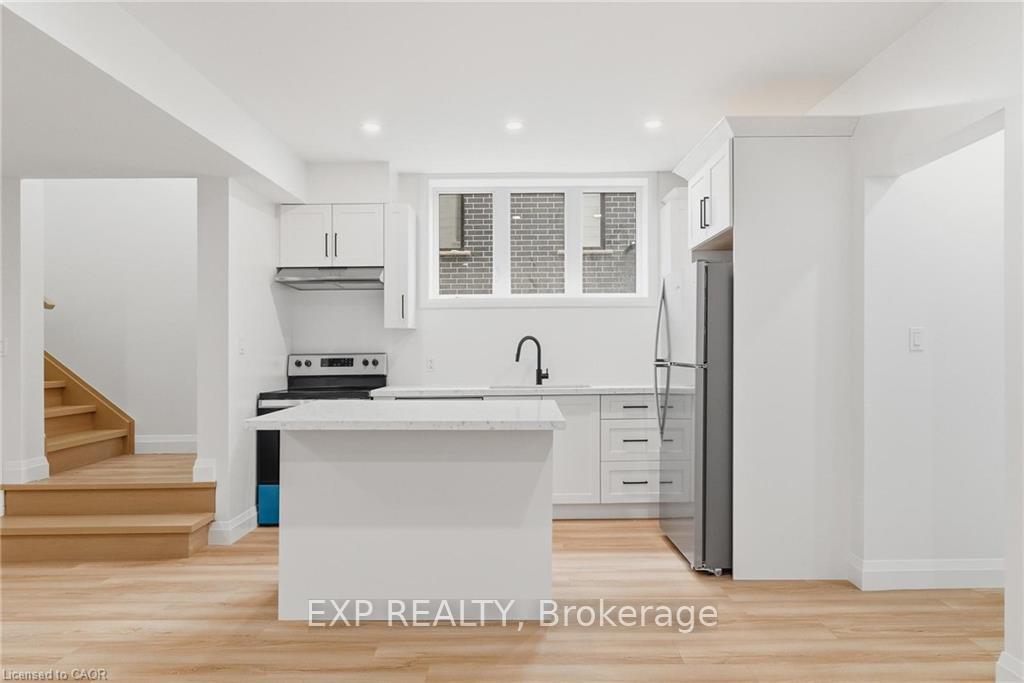 Photo 3 of Unit 1, 36 Elliot Street, Cambridge, Christopher-Champlain — HOMEH