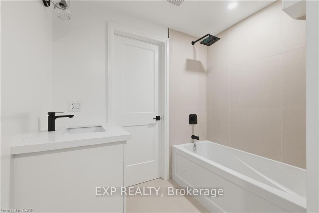 Photo 8 of Unit 1, 36 Elliot Street, Cambridge, Christopher-Champlain — HOMEH