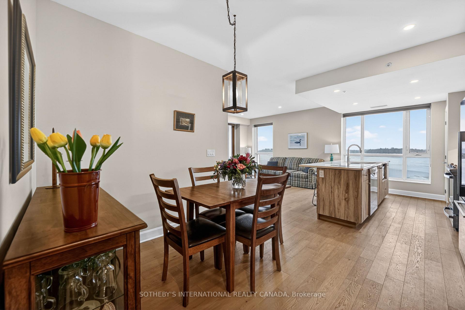 Photo of Unit 406, 129A South Street