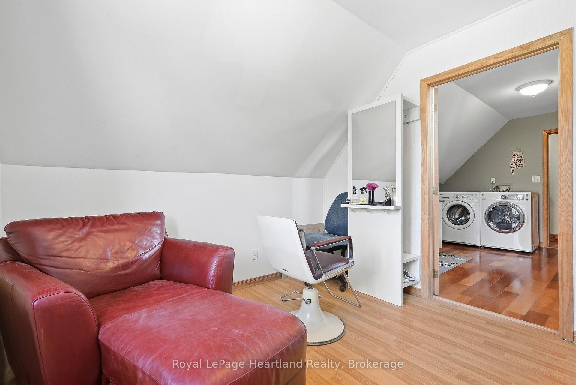 Photo 37 of 2044 Alma Street S, Howick — HOMEH