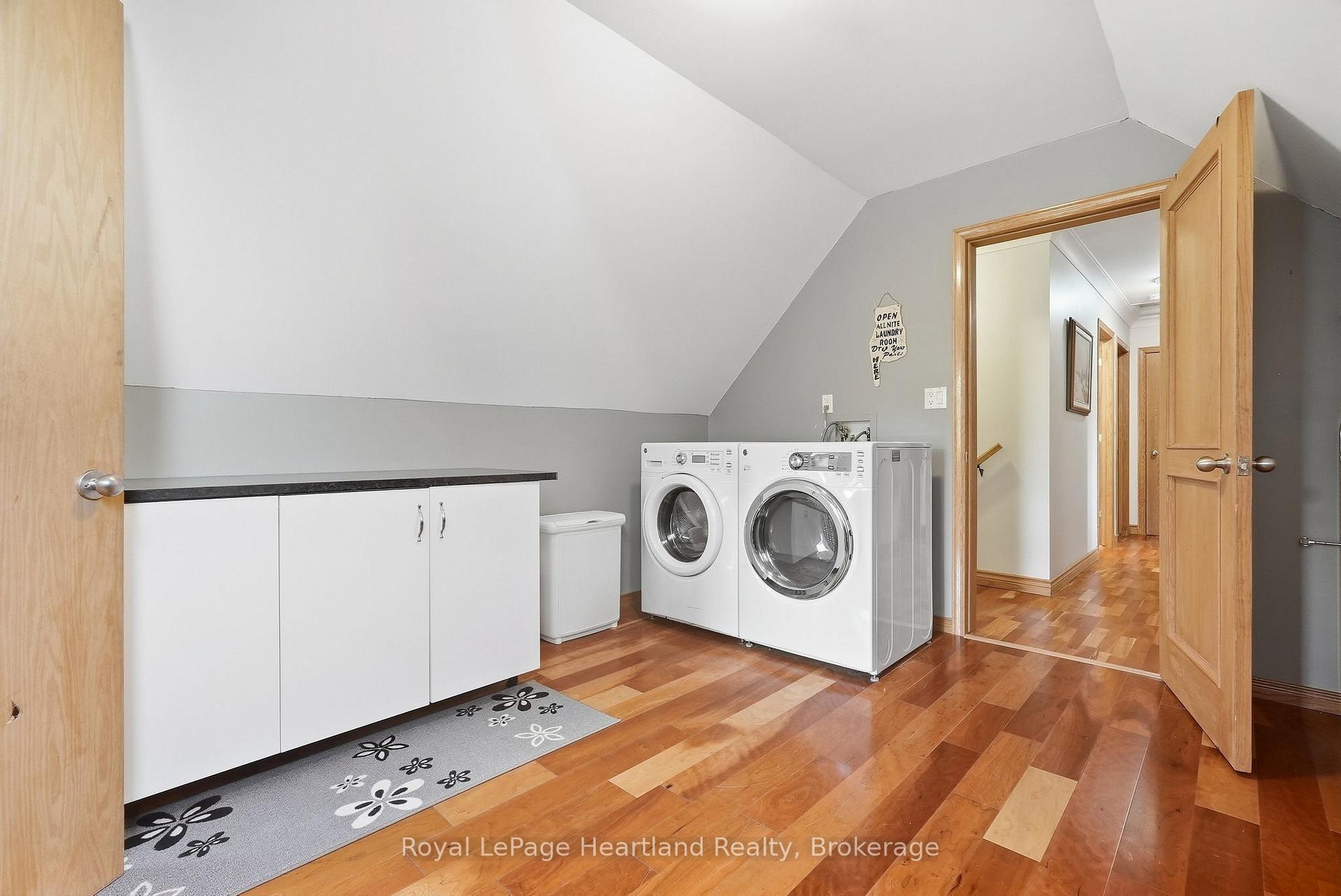 Photo 44 of 2044 Alma Street S, Howick — HOMEH