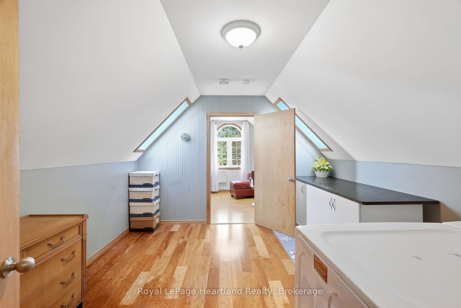Photo 45 of 2044 Alma Street S, Howick — HOMEH