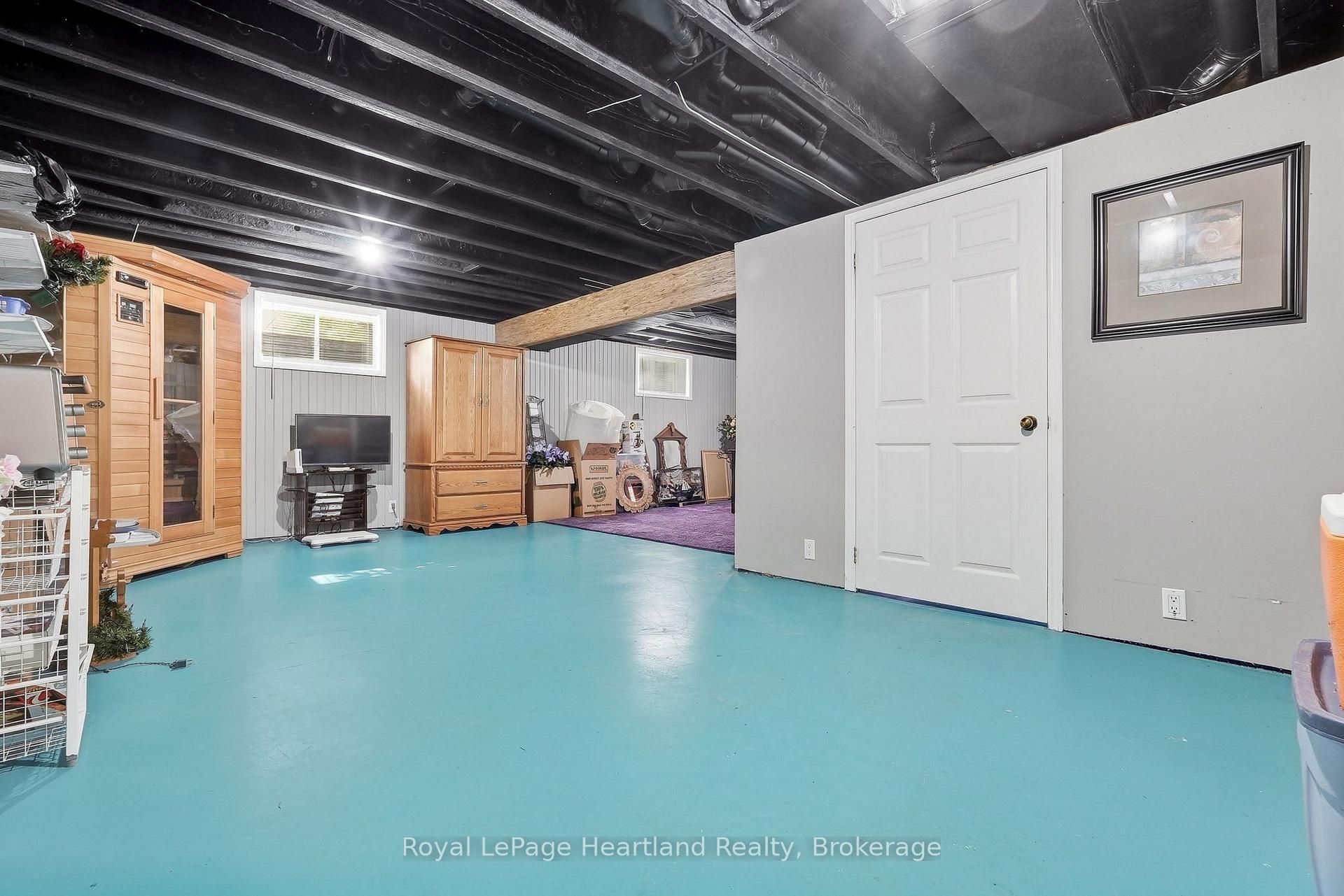 Photo 46 of 2044 Alma Street S, Howick — HOMEH