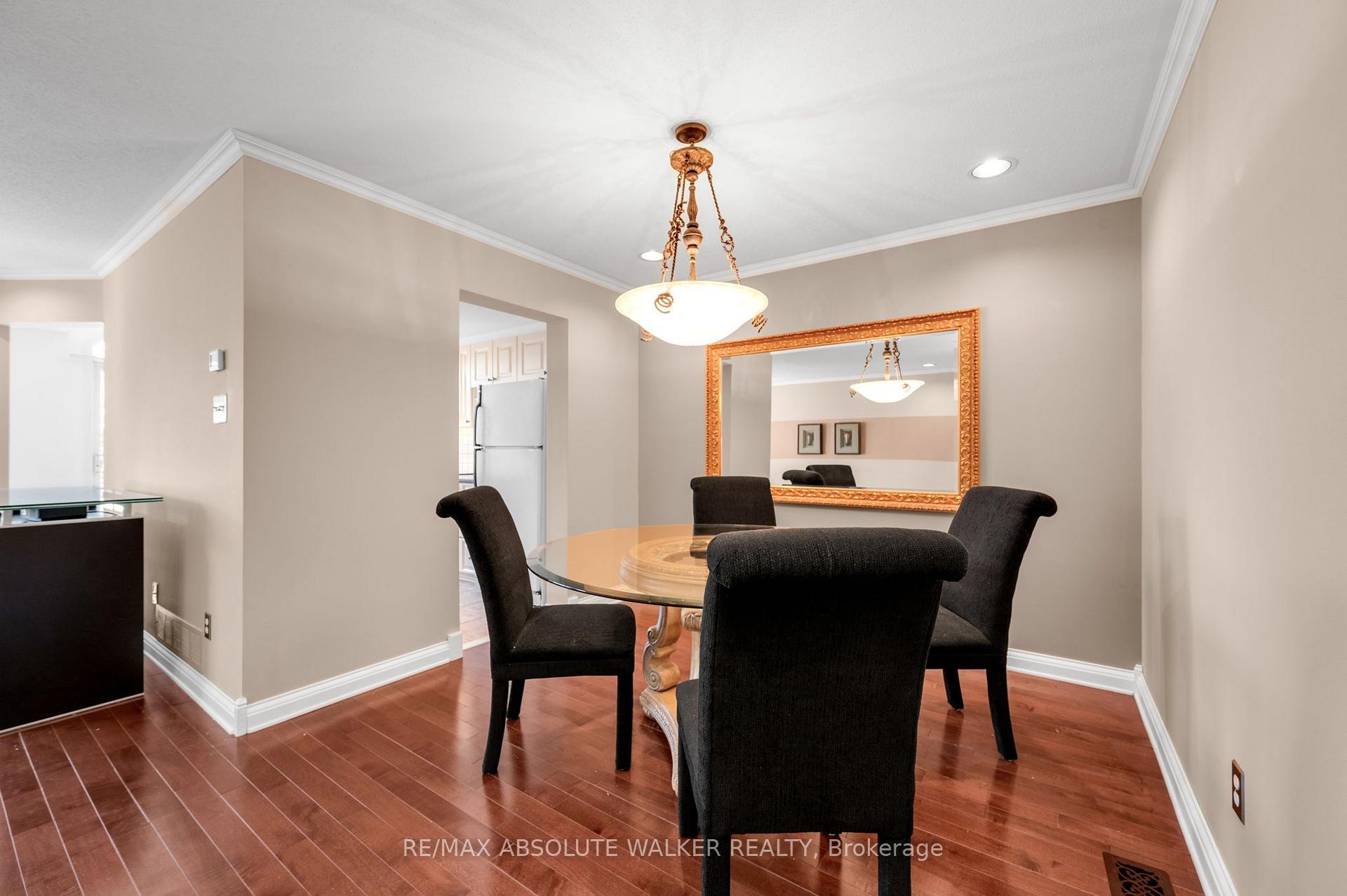 Photo 11 of 6376 Sablewood Place, Ottawa, Chapel Hill — HOMEH