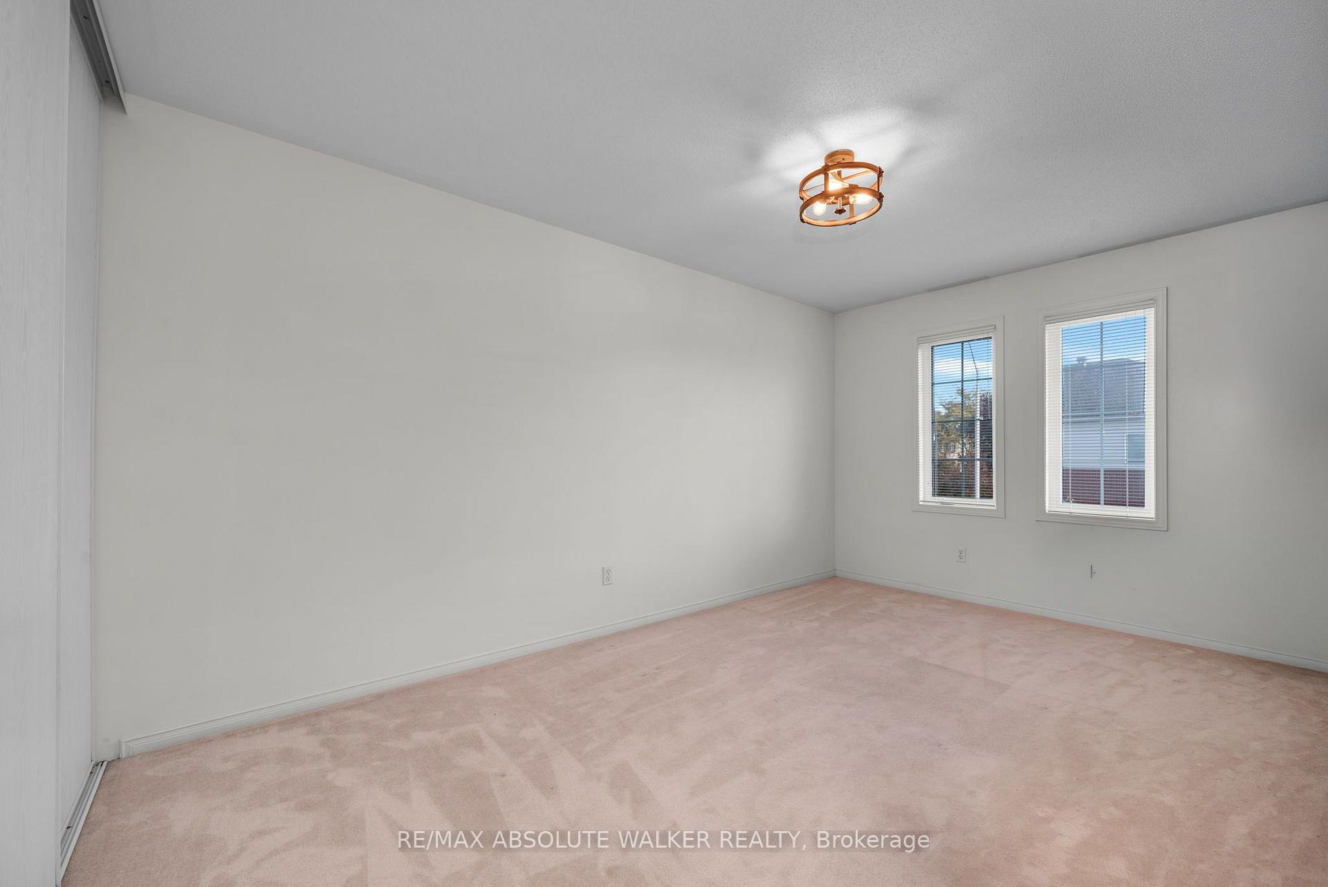 Photo 28 of 6376 Sablewood Place, Ottawa, Chapel Hill — HOMEH