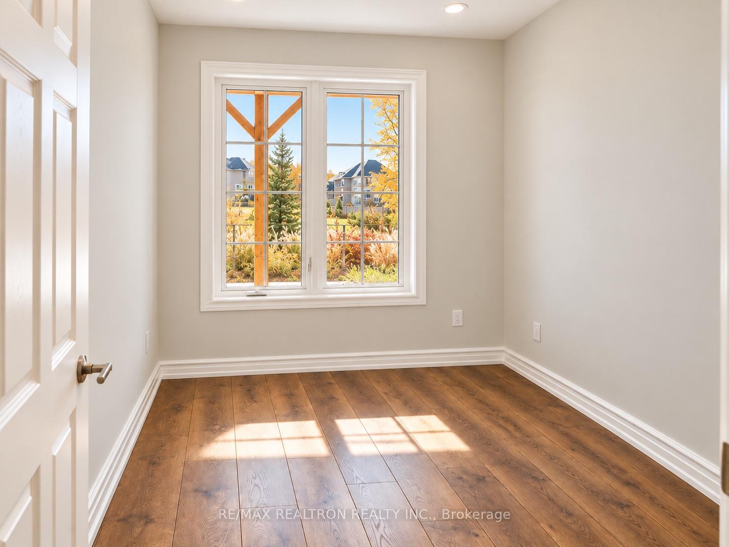 Photo 4 of Unit Lower, 49 Roy Harper Avenue, Aurora, Rural Aurora — HOMEH