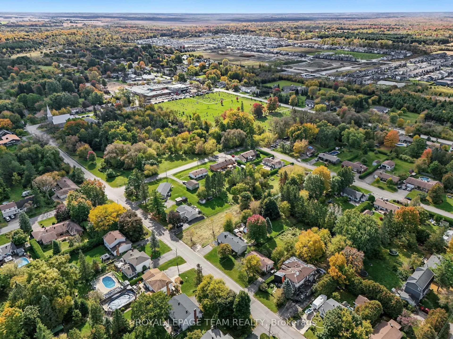 Photo 10 of 47 Fowler Street, Ottawa, Richmond — HOMEH