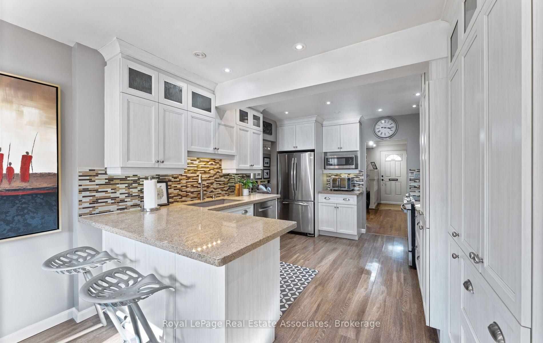 Photo 14 of 3108 O'Hagan Drive, Mississauga, Erindale — HOMEH