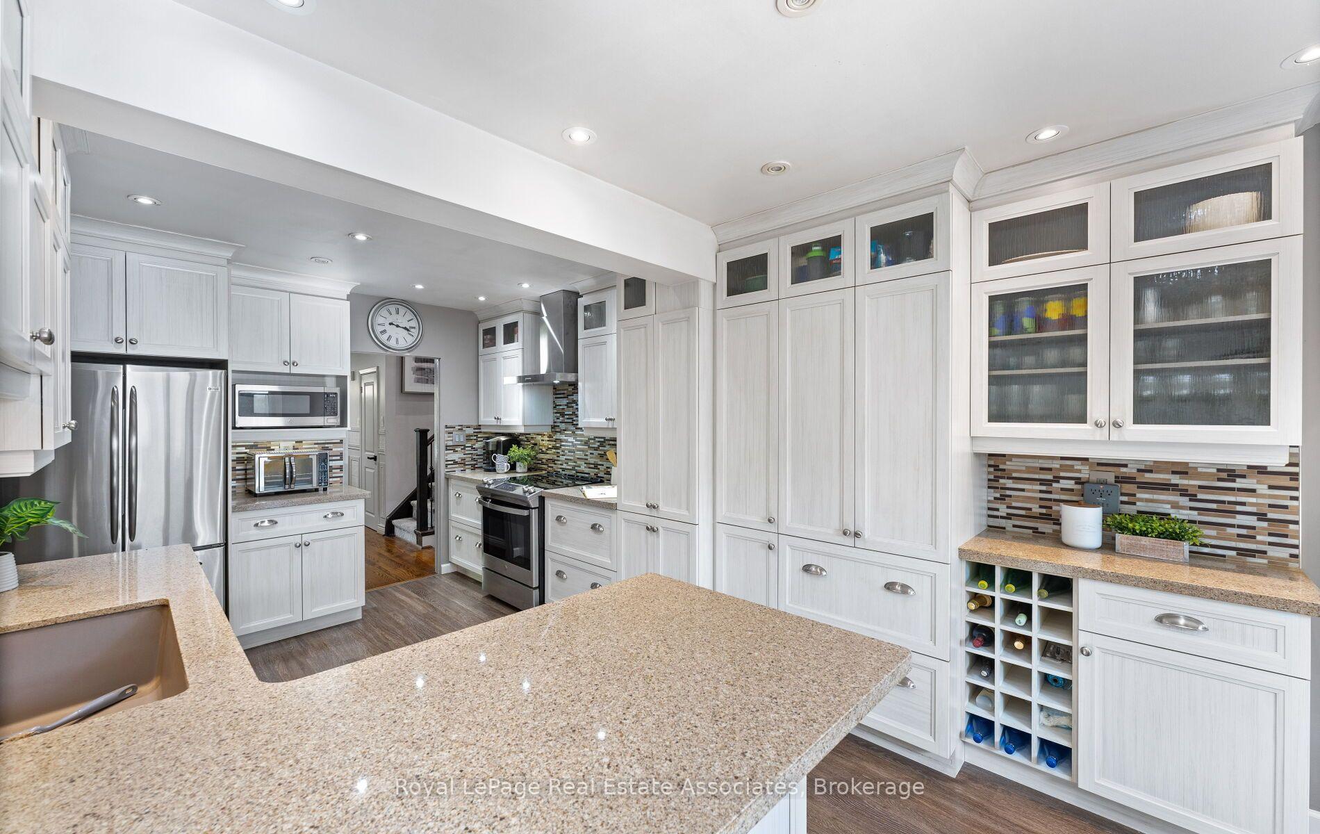 Photo 15 of 3108 O'Hagan Drive, Mississauga, Erindale — HOMEH