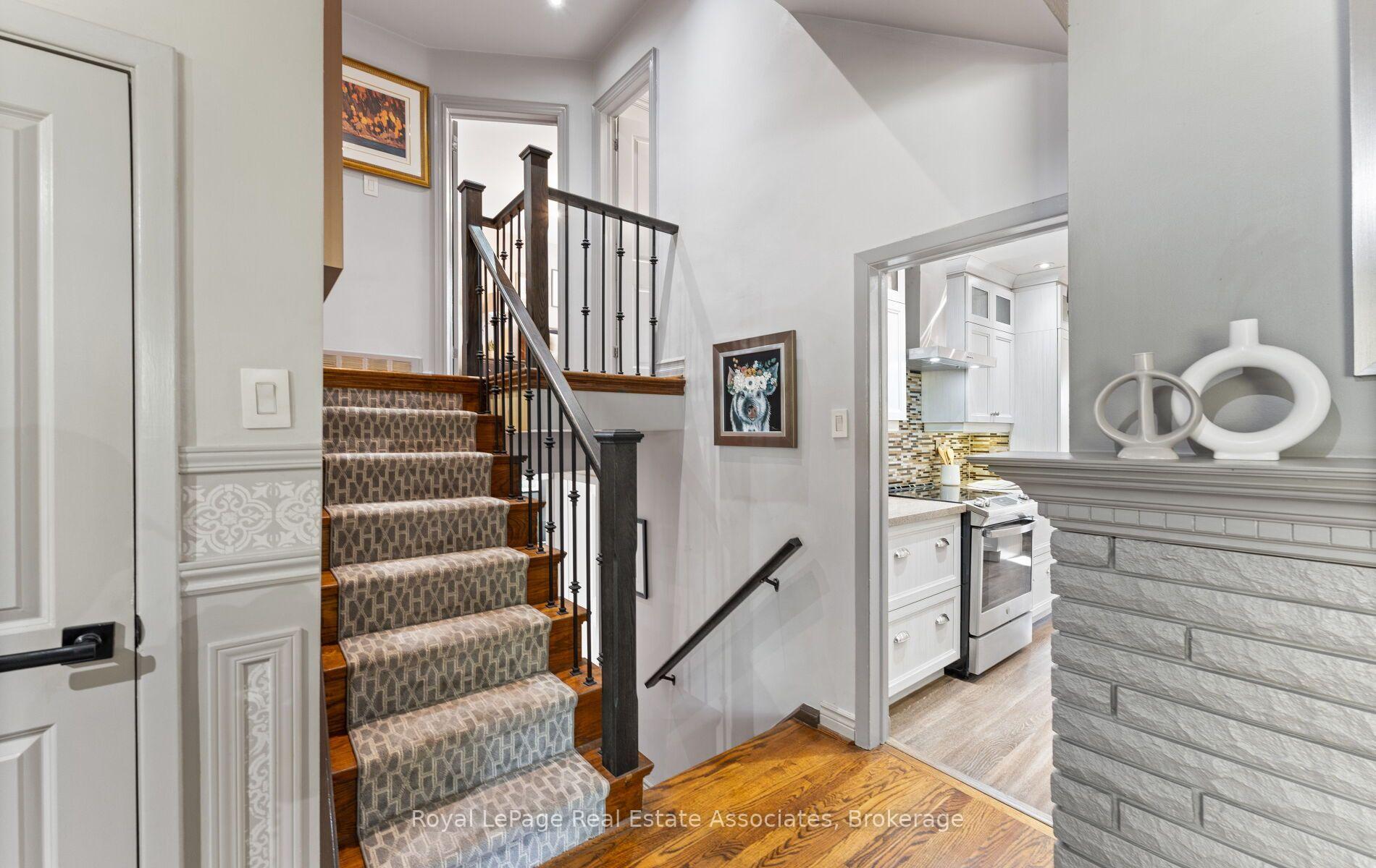 Photo 18 of 3108 O'Hagan Drive, Mississauga, Erindale — HOMEH
