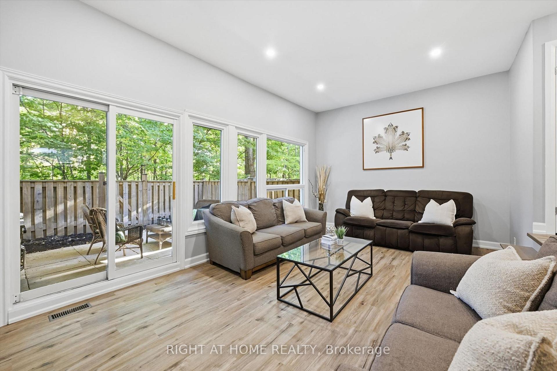 Photo 11 of Unit 159, 2050 Upper Middle Road, Burlington, Brant Hills — HOMEH