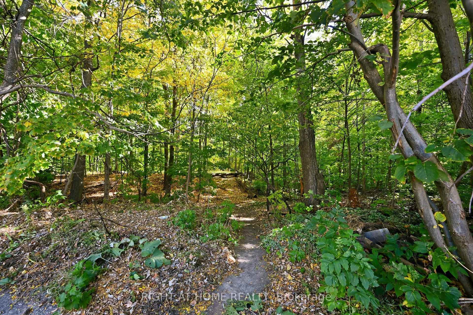 Photo 26 of Unit 159, 2050 Upper Middle Road, Burlington, Brant Hills — HOMEH