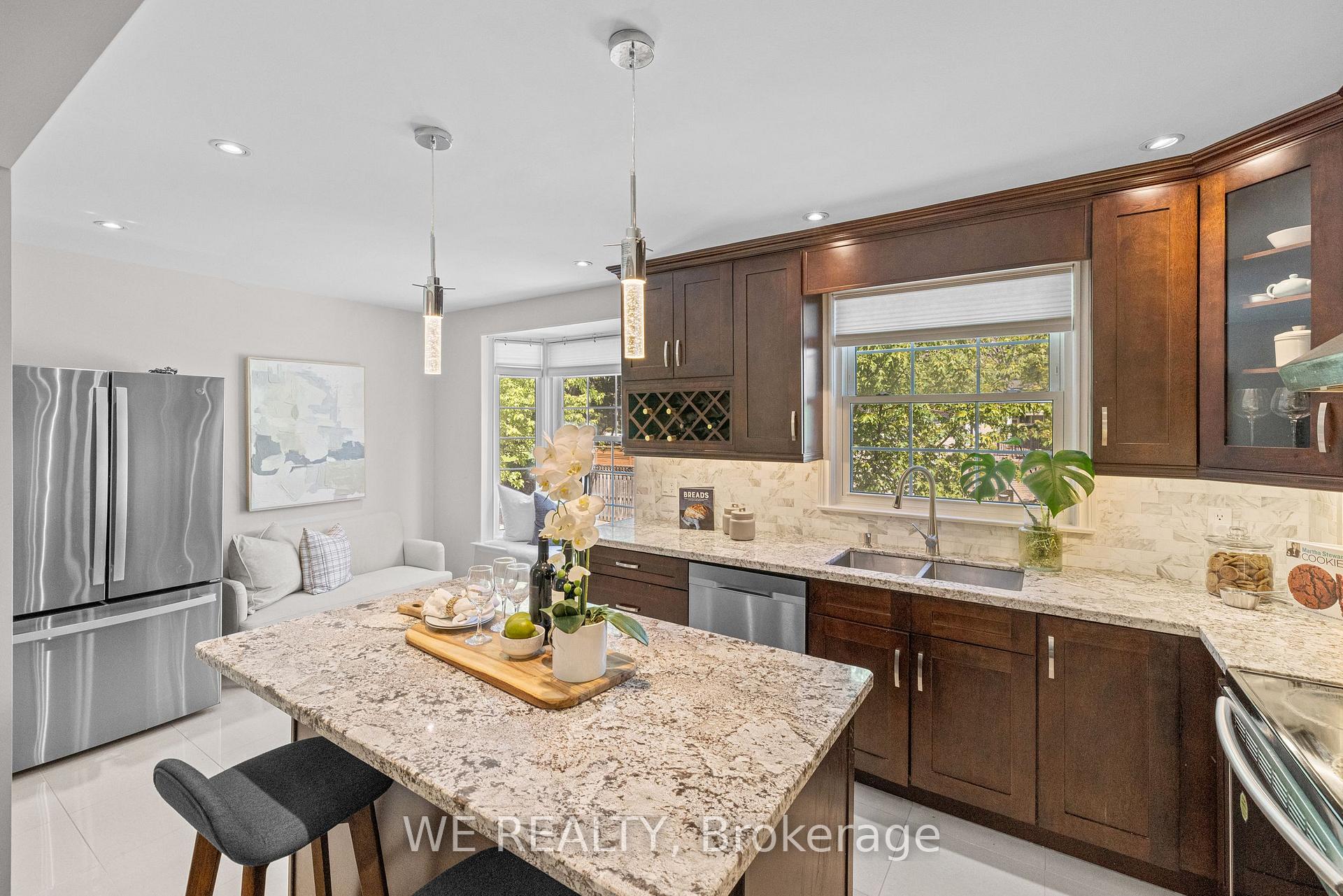 Photo 7 of 11 Stonedale Placeway, North York, Banbury-Don Mills — HOMEH
