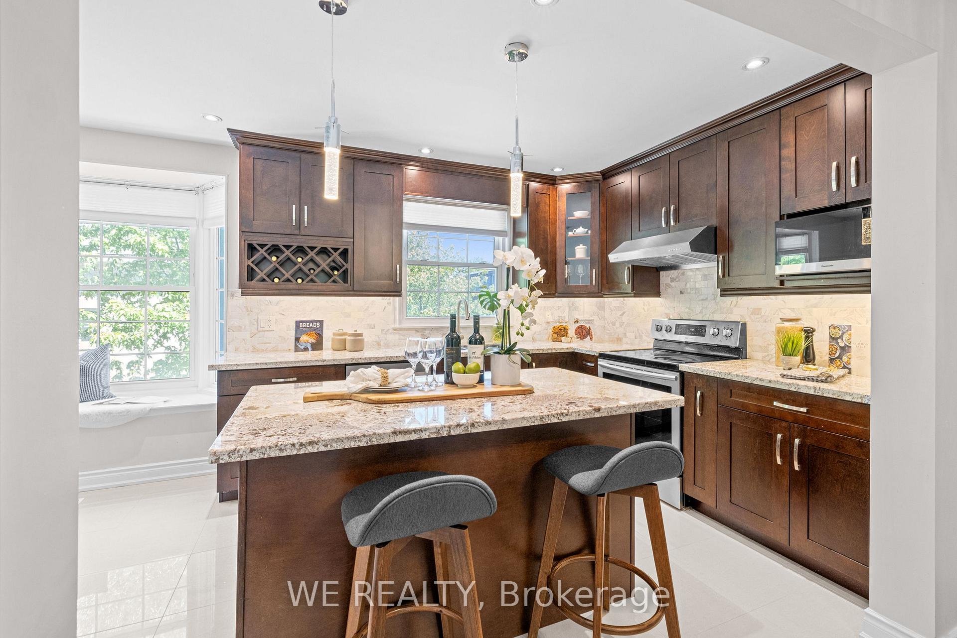 Photo 10 of 11 Stonedale Placeway, North York, Banbury-Don Mills — HOMEH