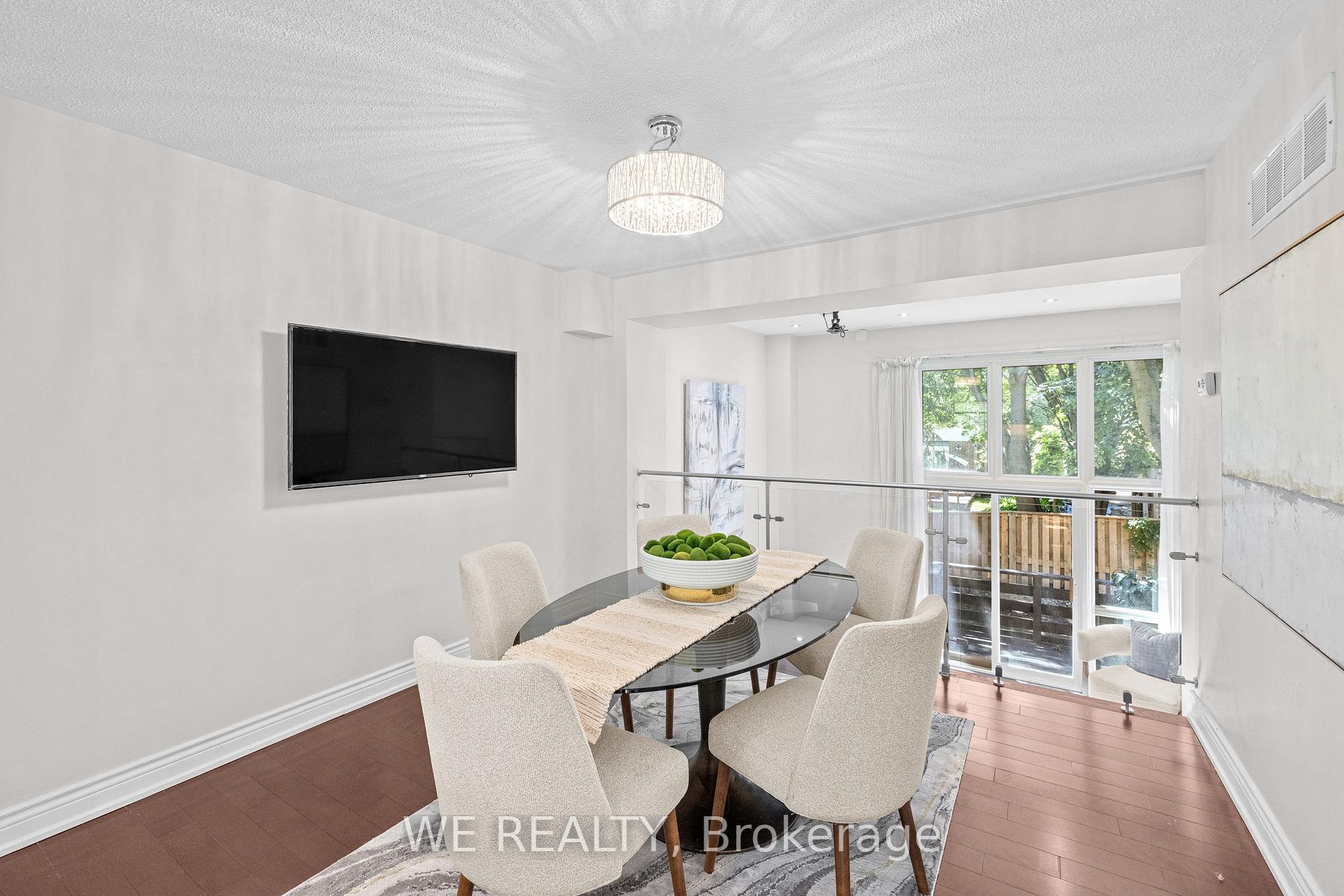 Photo 12 of 11 Stonedale Placeway, North York, Banbury-Don Mills — HOMEH