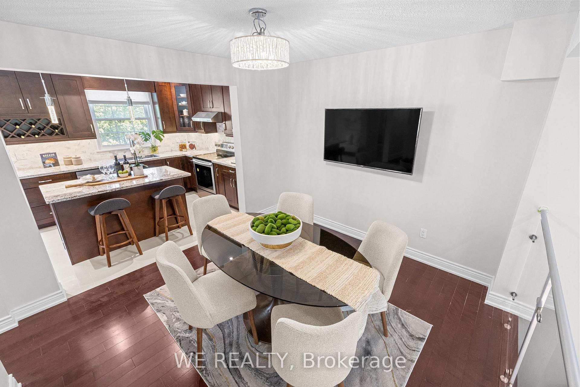 Photo 13 of 11 Stonedale Placeway, North York, Banbury-Don Mills — HOMEH