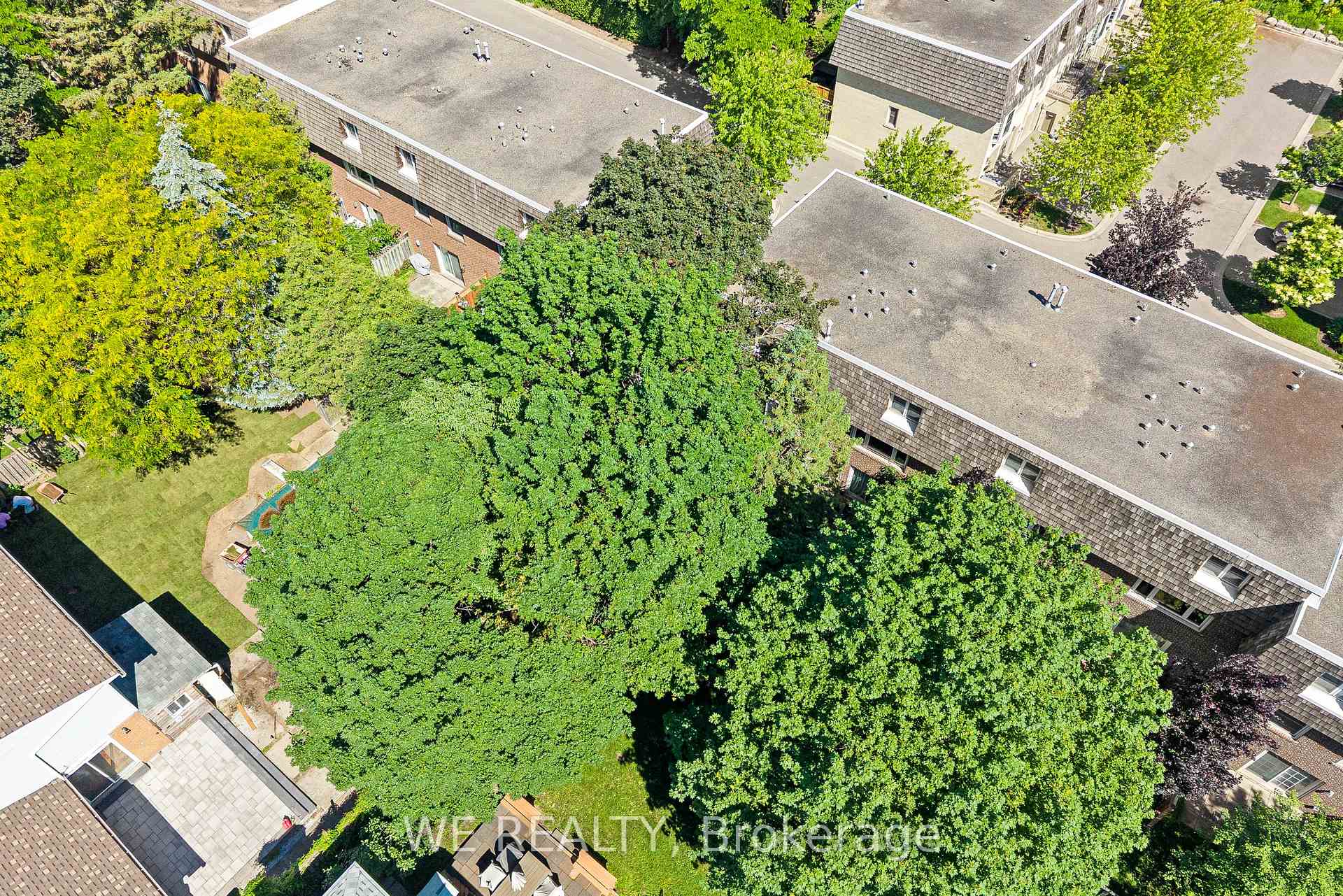 Photo 29 of 11 Stonedale Placeway, North York, Banbury-Don Mills — HOMEH