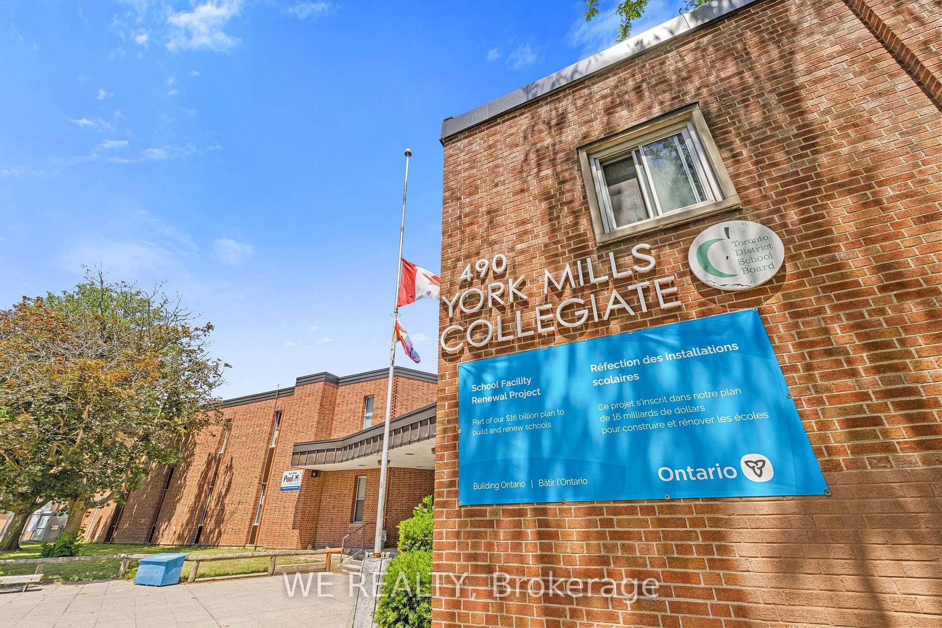 Photo 36 of 11 Stonedale Placeway, North York, Banbury-Don Mills — HOMEH