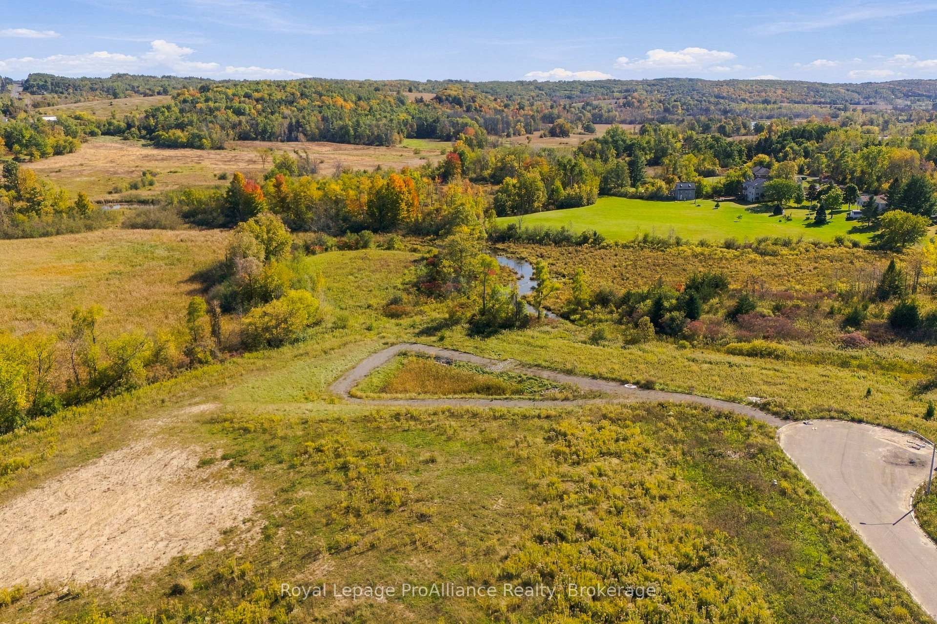 Photo 12 of 28 Aberdeen Street W, Stirling-Rawdon, Stirling Ward — HOMEH