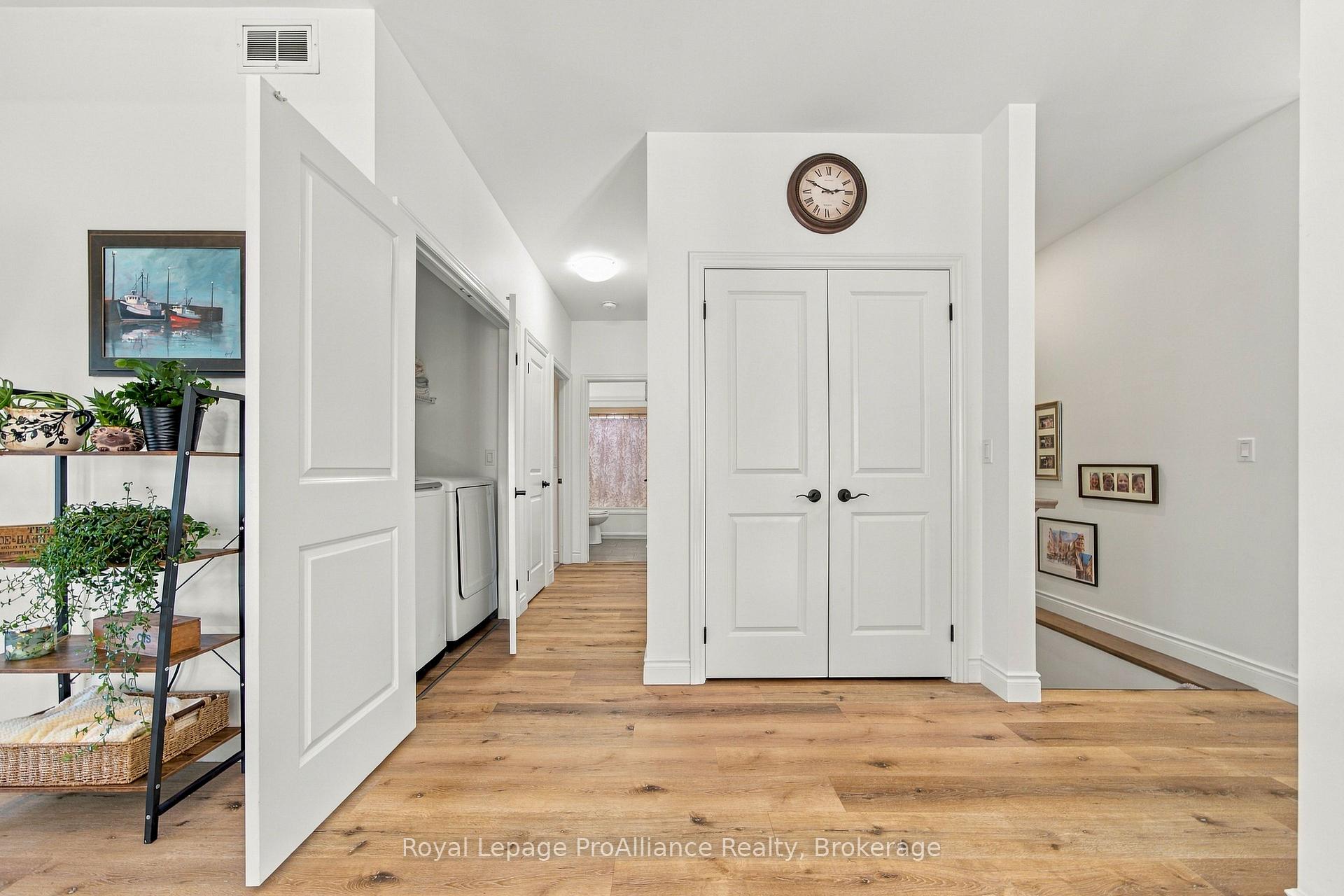 Photo 27 of 28 Aberdeen Street W, Stirling-Rawdon, Stirling Ward — HOMEH