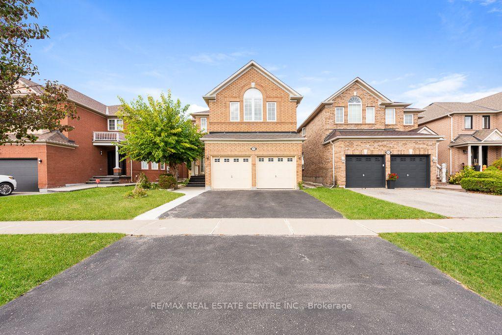 Photo of 3696 Waterfall Crescent