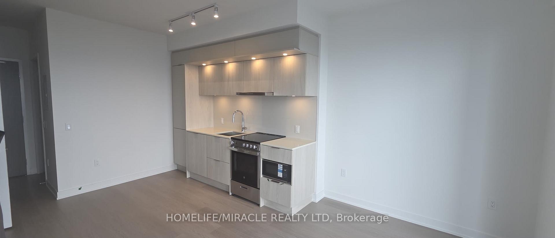 Photo of Unit 7509, 448 Burnhamthorpe Road W