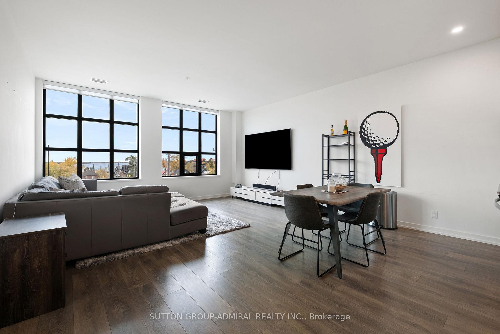 Photo of Unit 305, 21 Matchedash Street